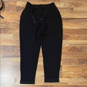 SPANX AirEssentials black tapered leg pants size small. EUC
